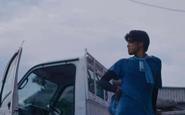 色をこえて青を見る